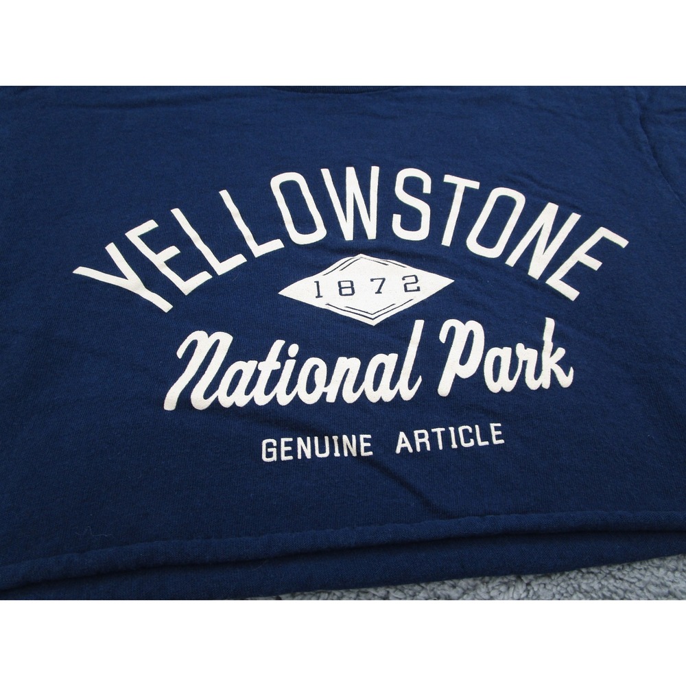 Yellowstone National Park Crop Top Navy Blue Graphic T-Shirt Delta Pro Weight M - Picture 2 of 8